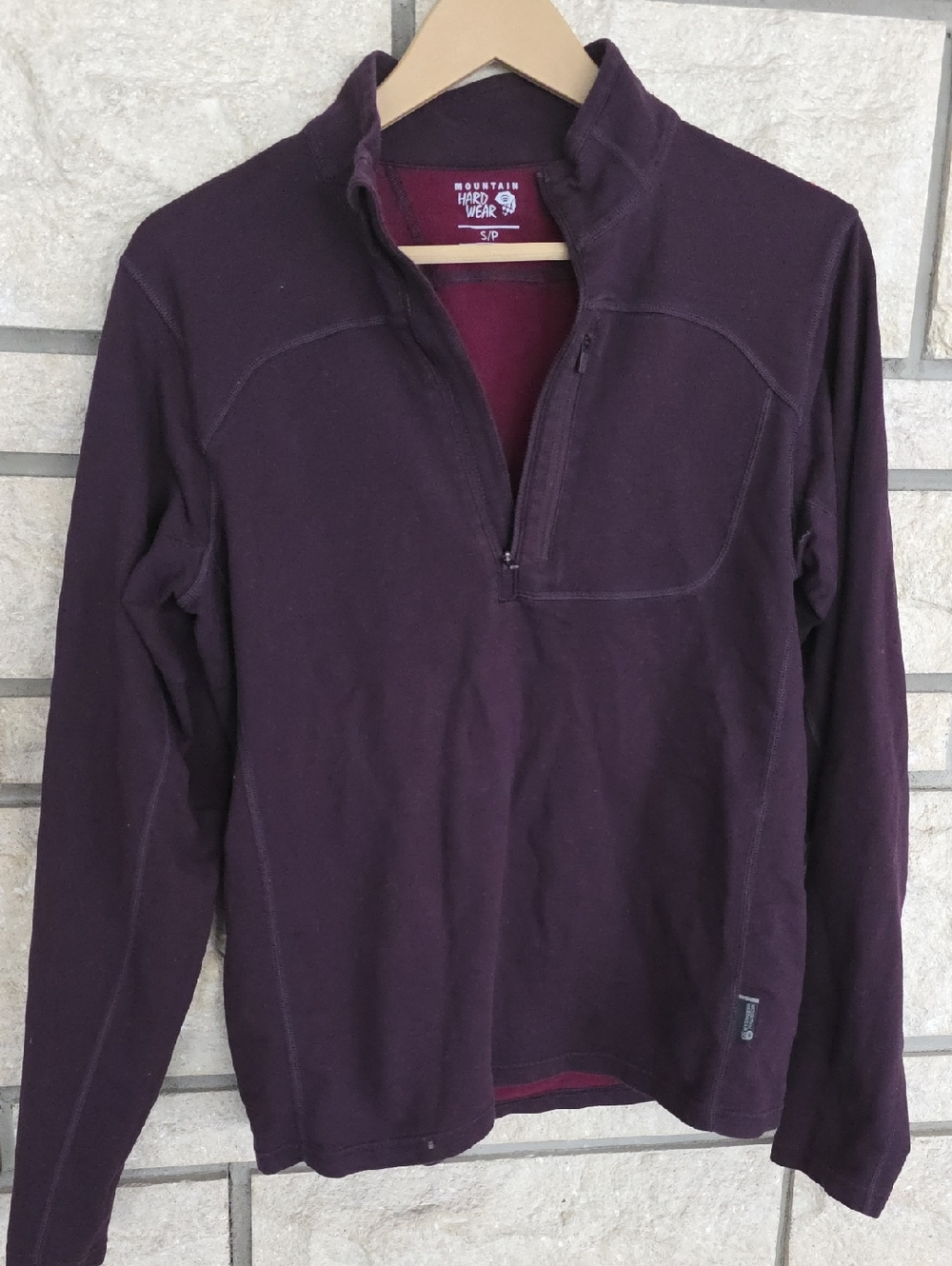 Mountain Hardwear Men's Deep Plum Quarter-Zip Fleece Pullover